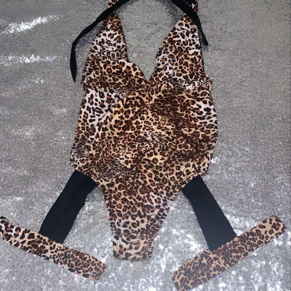 One piece cheetah prints